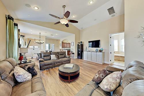 Immaculate Canal Home With Pool, Dock & Game Lounge Home