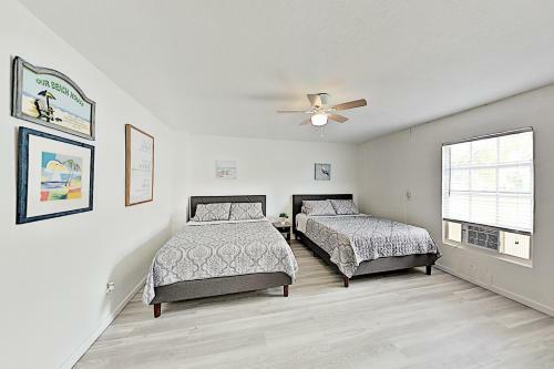 Immaculate Canal Home With Pool, Dock & Game Lounge Home