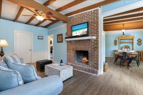 Villa Island Gem B Home