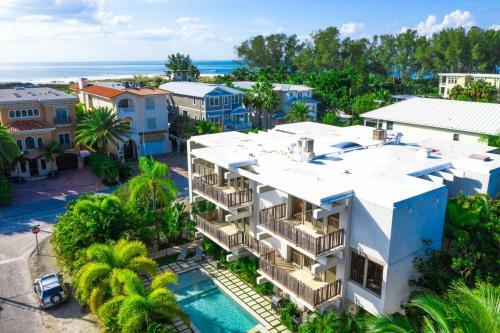 Grande Haven By Ami Locals