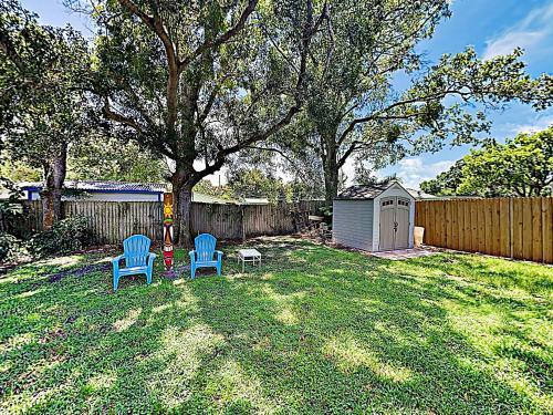 New Listing! Updated Coastal Charmer With Hot Tub Home