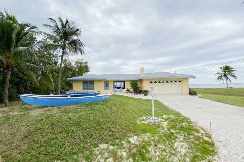 Secluded Bokeelia House With Pool And Ocean View!
