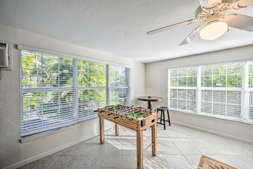 Bokeelia Home With Large Yard - Walk To Canals!