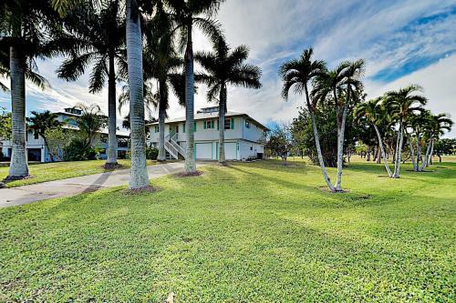 Alden Pine Getaway On Golf Course - Patio & Tennis Home