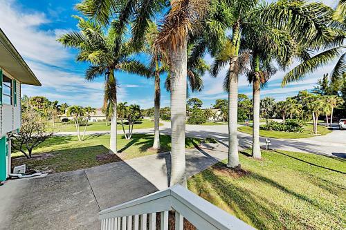 Alden Pine Getaway On Golf Course - Patio & Tennis Home