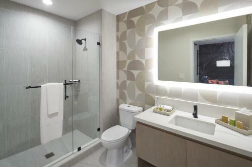 Serena Hotel Aventura, Tapestry Collection By Hilton