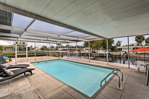Canalfront Bradenton Home With Dock And Pool!
