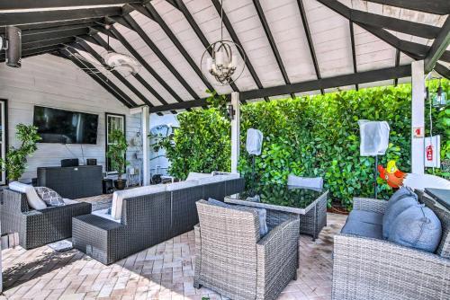 Bonita Springs Private Oasis With Ideal Yard!