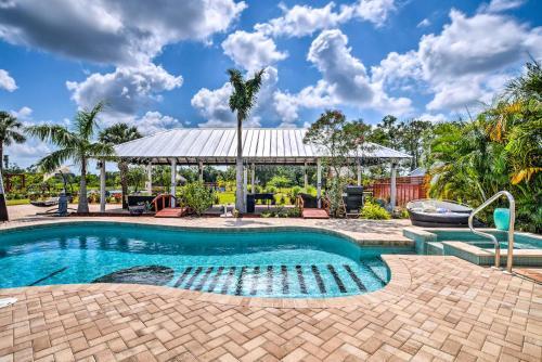 Bonita Springs Private Oasis With Ideal Yard!
