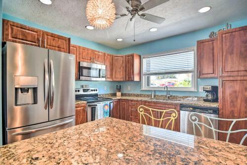 Coral Shores Waterfront Oasis With Private Dock