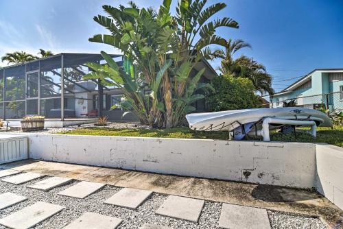 Coral Shores Waterfront Oasis With Private Dock