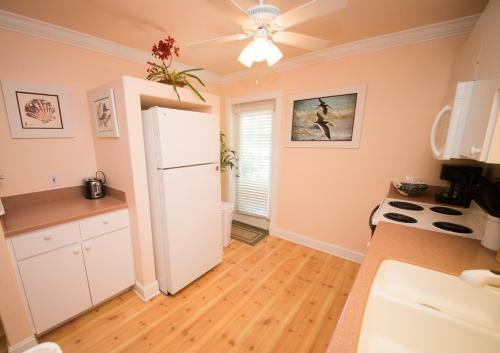 Hotel Tropic Isle At Anna Maria Island Inn