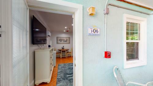 Hotel Tropic Isle At Anna Maria Island Inn