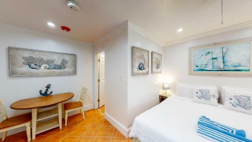 Hotel Tropic Isle At Anna Maria Island Inn