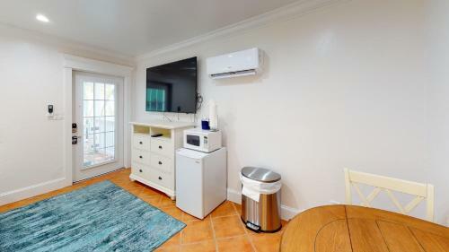 Hotel Tropic Isle At Anna Maria Island Inn