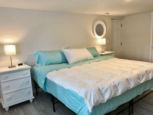 Beach Bungalow 2204 Unit A