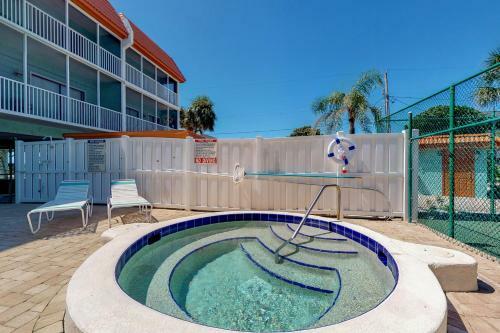 Pelican Cove 6