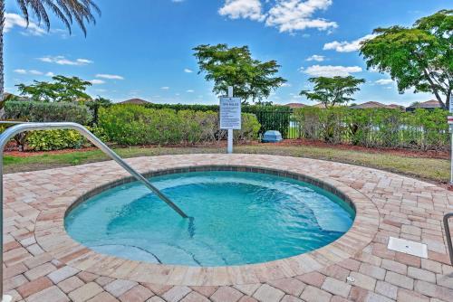 Apartamento Bradenton Condo With Resort Pool, 9 Mi To Dwtn!