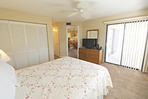 Ocean Village Club K33
