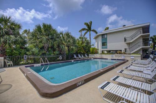 Apartamentos Bridge Port Beach Resort By Anna Maria
