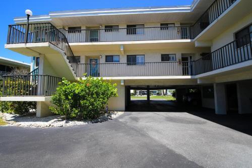 Apartamentos Bridge Port Beach Resort By Anna Maria
