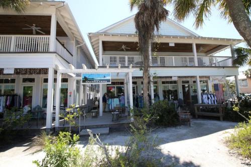 Apartamentos Bridge Port Beach Resort By Anna Maria
