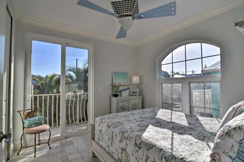 Townhome Located 200 Steps To A Locals-only Beach!
