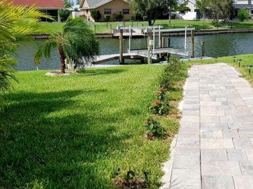 Holiday Home On Water - Ccr438