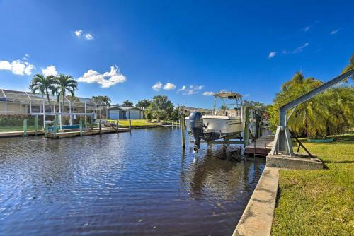 Canal-front Refuge, Fun In The Sun And Ocean!