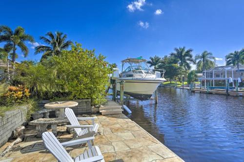 Canal-front Refuge, Fun In The Sun And Ocean!