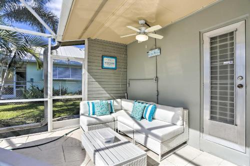 Canal-front Refuge, Fun In The Sun And Ocean!