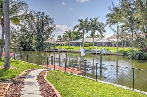 Canal Front Cape Coral House With Private Pool And Dock