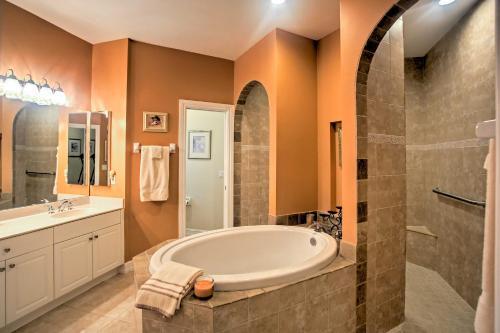 Lakefront Gulf Breeze Villa With Dock And Private Pool