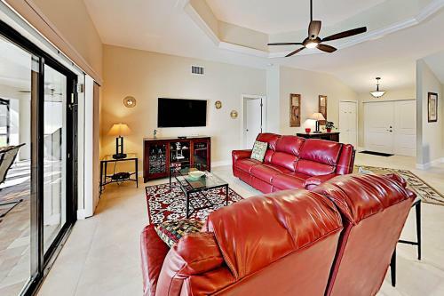 Canal-front Getaway - Boat Dock & Heated Pool Home