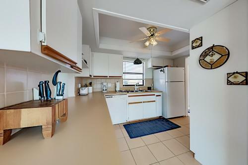 Apartamento Sunset - Waterfront Retreat - Heated Pool & Dock Duplex