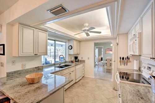 Cape Coral Home With Gulf And Dock Access
