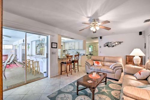 Cape Coral Home With Gulf And Dock Access