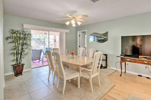 Cape Coral Home With Gulf And Dock Access