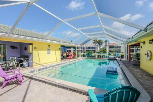 Gulf Access #a 3 Bedroom W/ Heated Pool