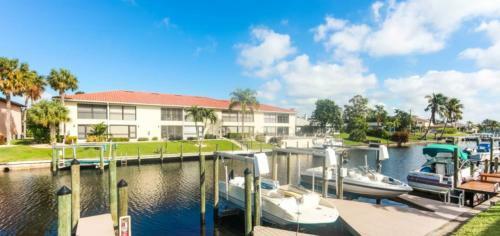 Gulf Access #d 2-bedroom W/ Heated Pool