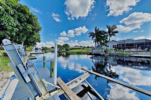 Canal-front Escape - Heated Pool, Spa, Gulf Access Home