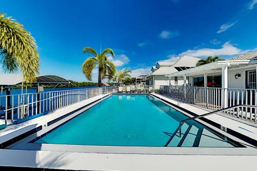 Apartamento Dolphin & Sunset - 2 Waterfront Units - Pool, Dock Duplex