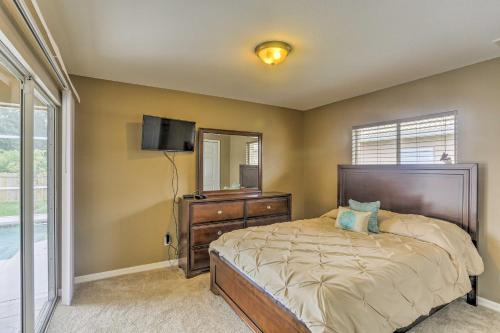 Cape Coral House With Private Pool - Near Ft Myers!