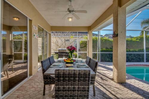 Flamingo Dream Vacation Villa