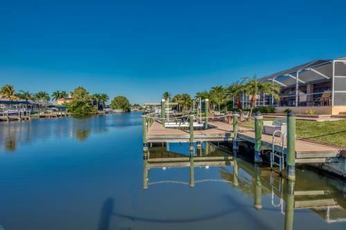Flamingo Dream Vacation Villa