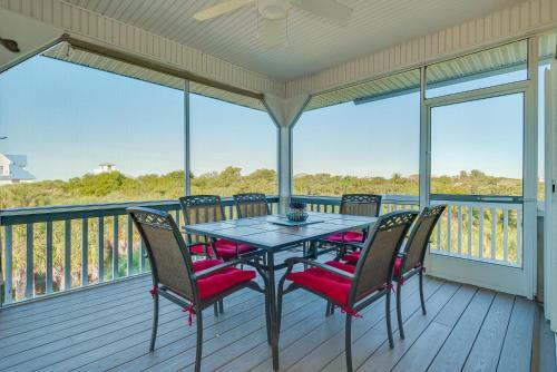 Manatee Haven - Upscale Beach View Home With Screened-in Pool, Spa And Elevator!