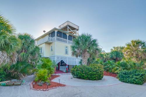 Manatee Haven - Upscale Beach View Home With Screened-in Pool, Spa And Elevator!