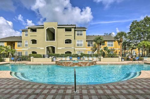 Apartamento Chic Condo With Pool And Lanai, 4mi To Clearwater Beach