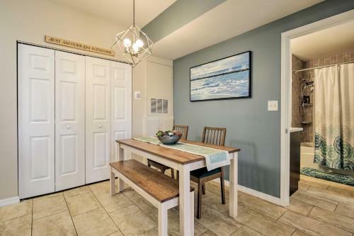 Apartamento Chic Condo With Pool And Lanai, 4mi To Clearwater Beach