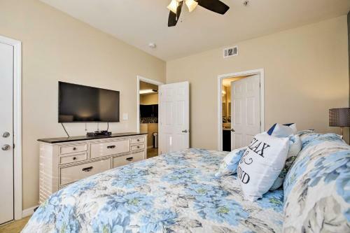 Apartamento Chic Condo With Pool And Lanai, 4mi To Clearwater Beach